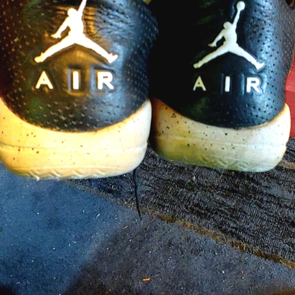 air jordan low's (Black)